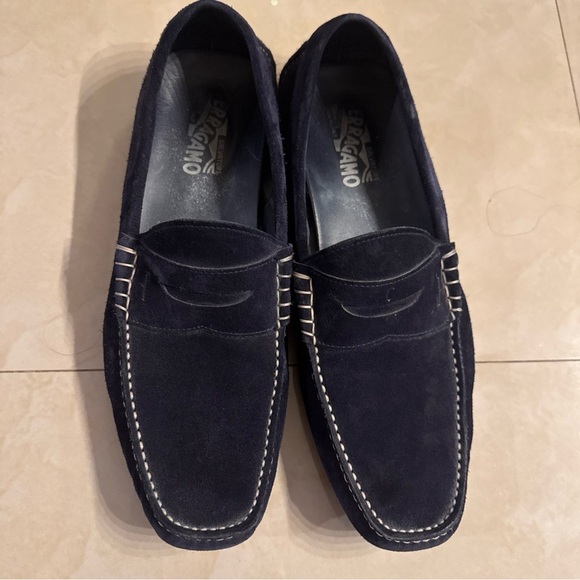 Salvatore Ferragamo Men's Navy Loafers size 9.5 - Picture 2 of 9